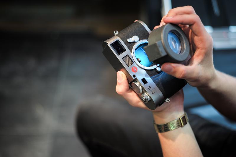 Leica CMOS loupe inspection